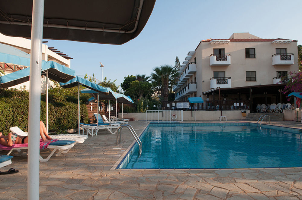 Harry'S Hotel Протарас Екстериор снимка