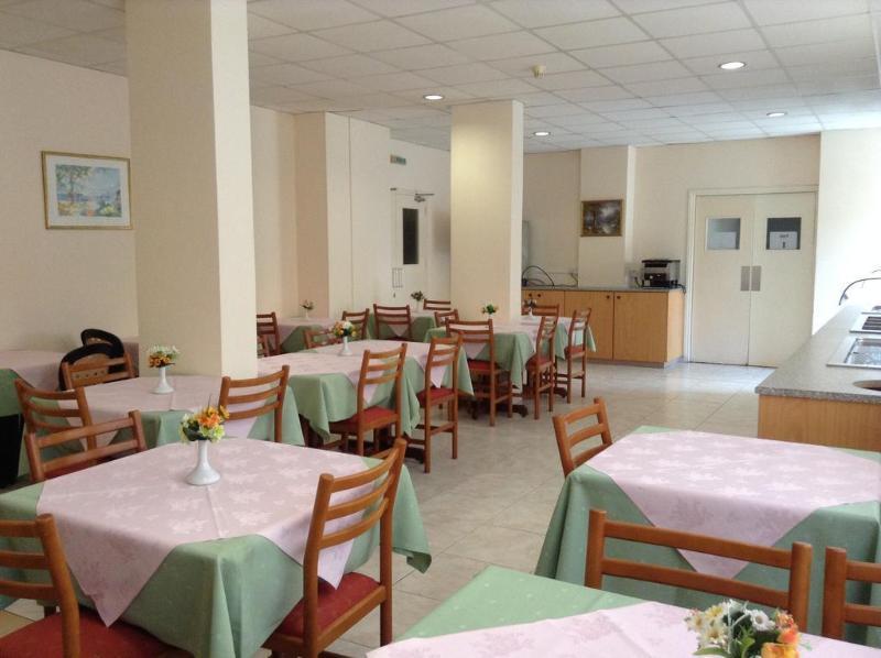 Harry'S Hotel Протарас Екстериор снимка