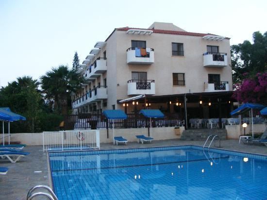 Harry'S Hotel Протарас Екстериор снимка