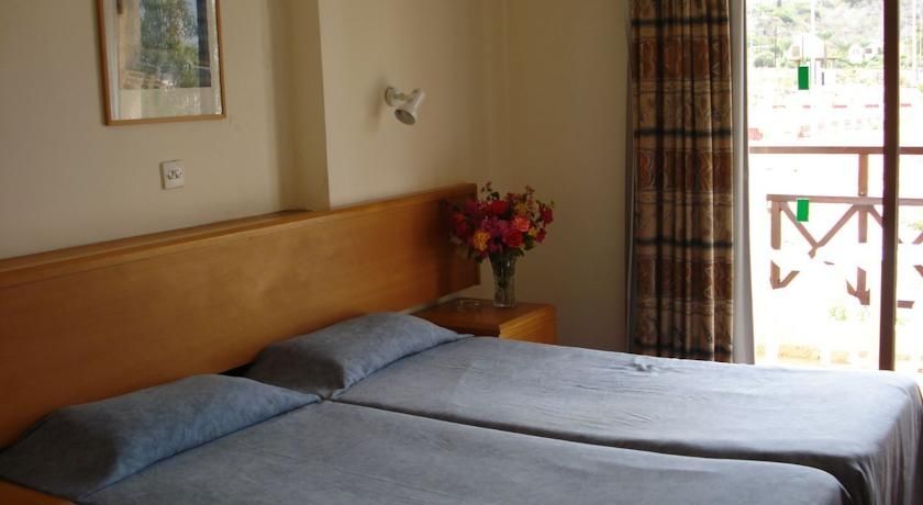 Harry'S Hotel Протарас Екстериор снимка